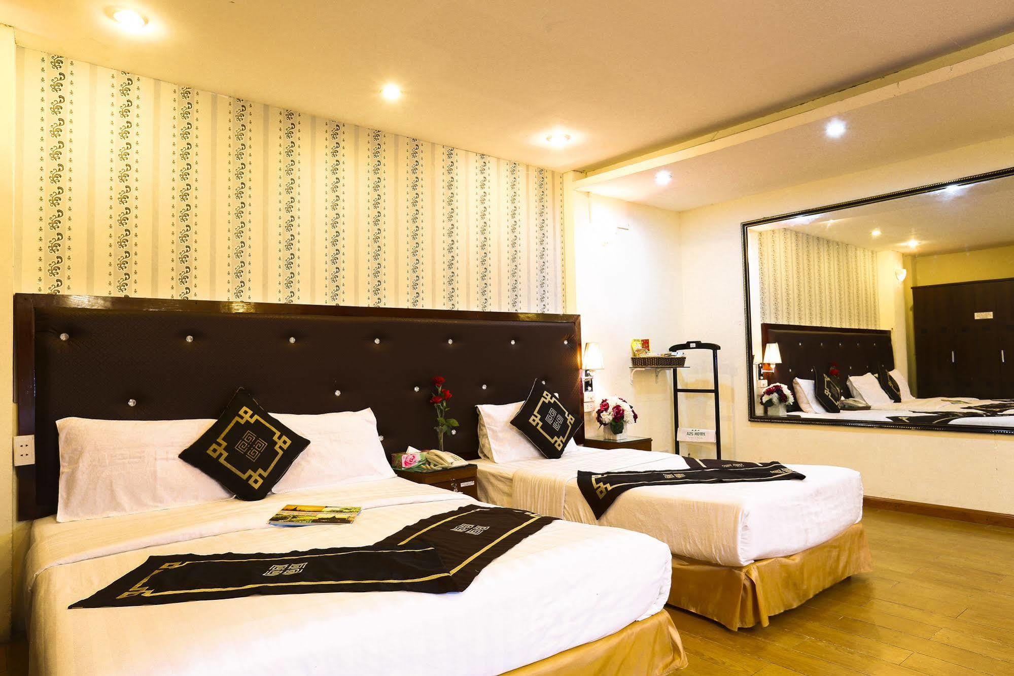 A25 Hotel - 46 Chau Long Hanoi Buitenkant foto
